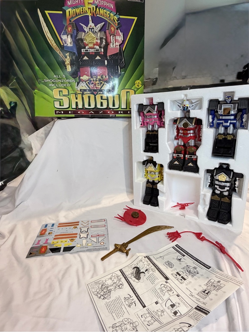 Power Ranger Megazord Deluxe Shogun Toy - Red Blue Pink Gold Black - Picture 2 of 14